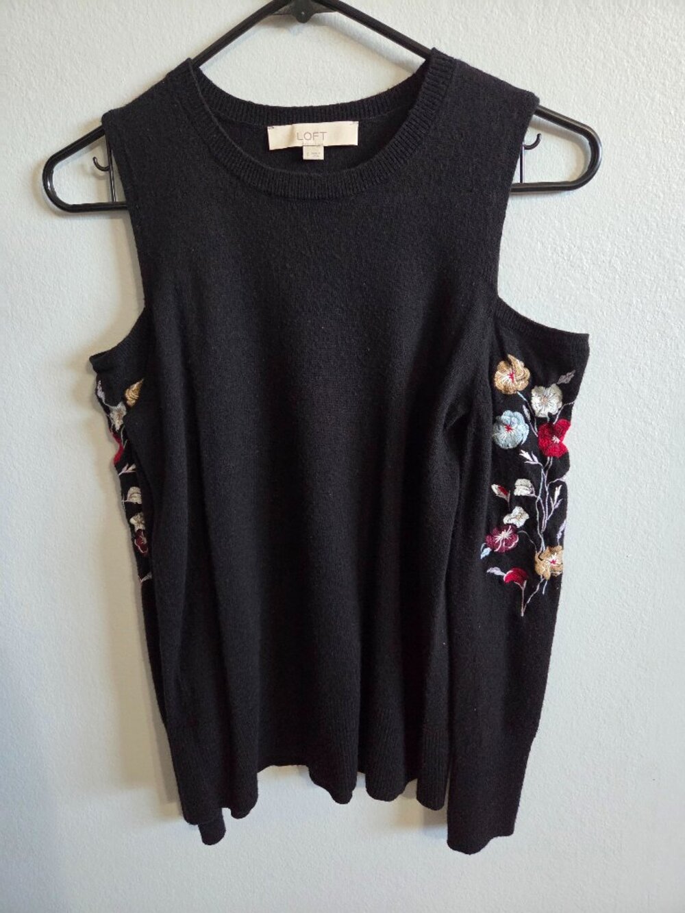 Floral Cold-shoulder sweater